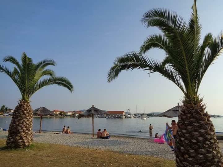 Leona Lägenhet Sukošan Exteriör bild